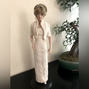 🫅Diana Princess of Wales Porcelain Portrait Doll By the Franklin Mint